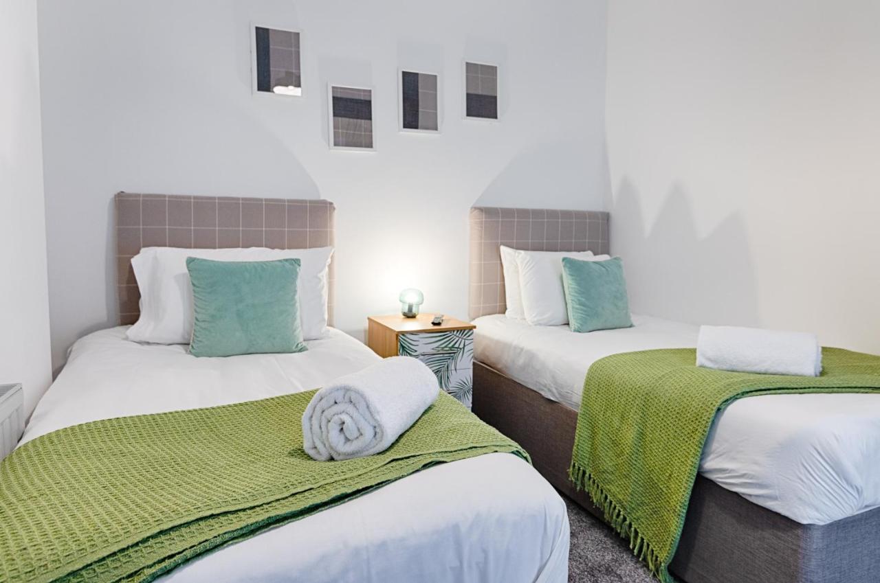 City Centre, Parking, Smart Tv'S In All Rooms Swansea Buitenkant foto