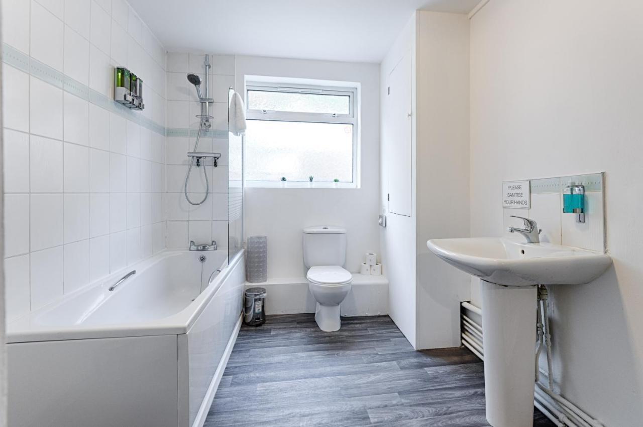 City Centre, Parking, Smart Tv'S In All Rooms Swansea Buitenkant foto