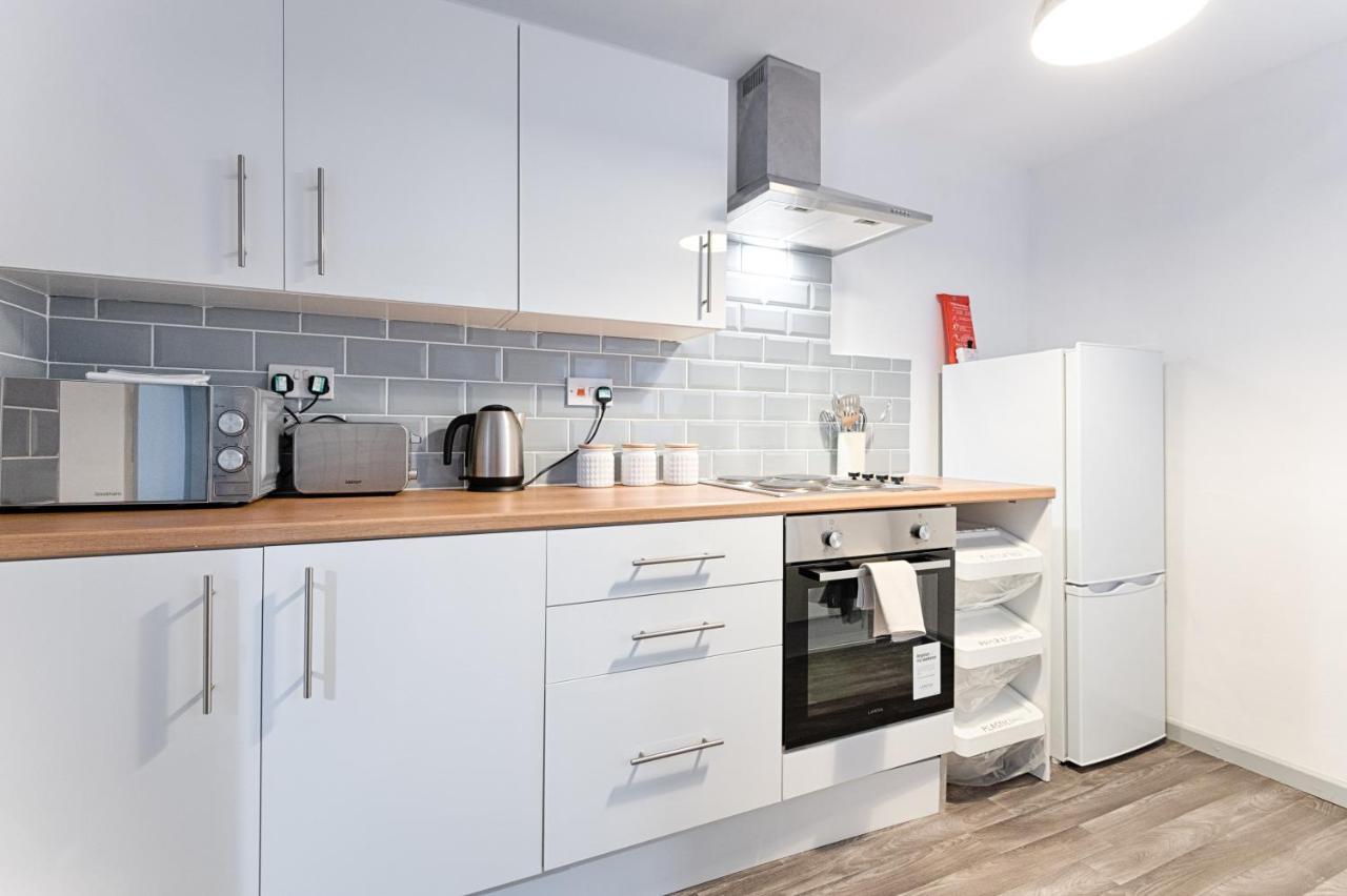 City Centre, Parking, Smart Tv'S In All Rooms Swansea Buitenkant foto