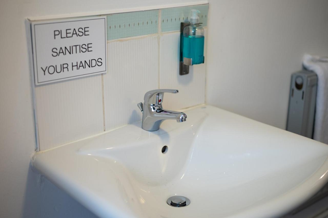 City Centre, Parking, Smart Tv'S In All Rooms Swansea Buitenkant foto