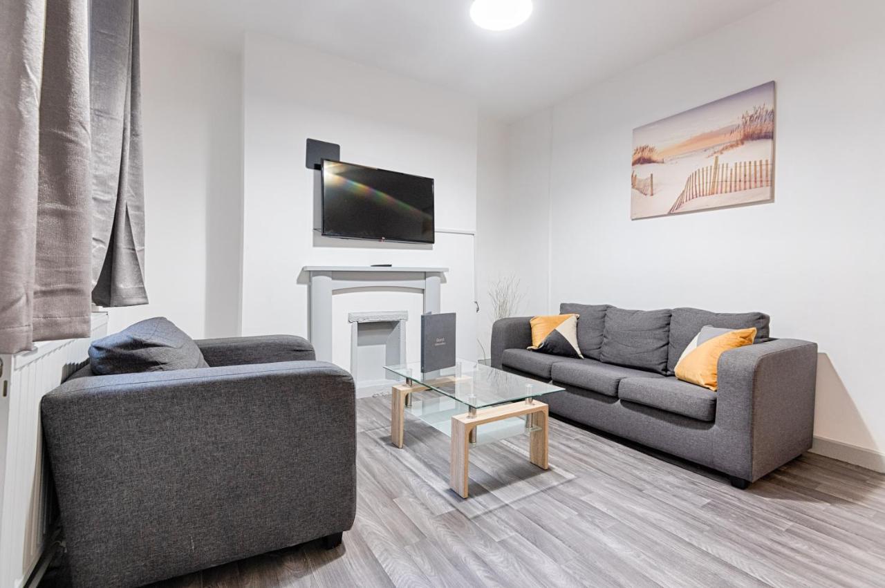 City Centre, Parking, Smart Tv'S In All Rooms Swansea Buitenkant foto